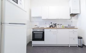 Maerzstrasse Apartment